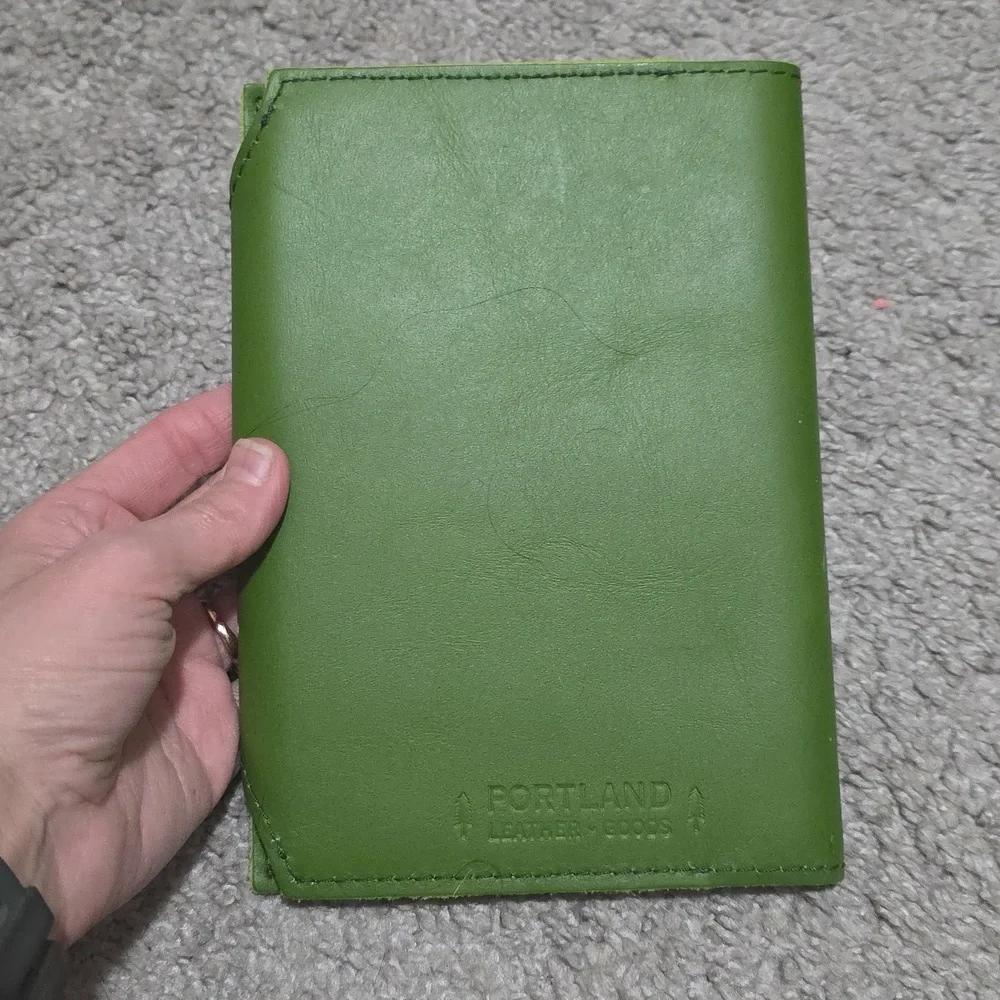 New Portland Leather Goods PLG Medium Snap Journal Green Apple - Picture 2 of 6